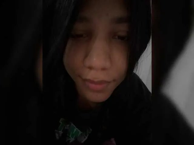 Offline Alissarhys on BongaCams