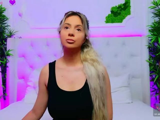 Offline AriannaSins on BongaCams