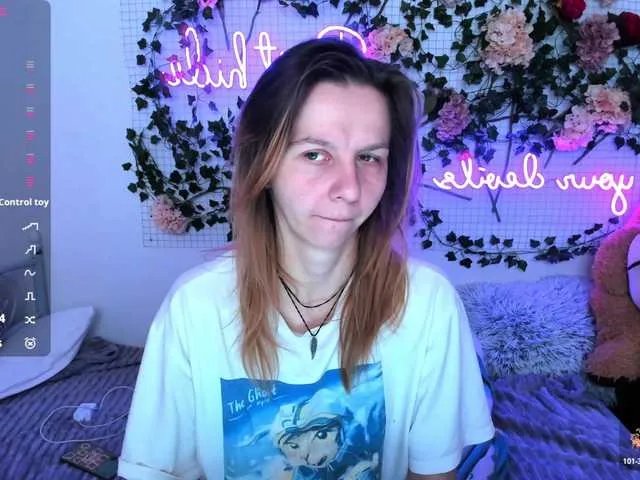 Offline Beellami on BongaCams