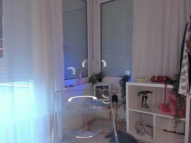 Offline Foxe-Sailey on BongaCams