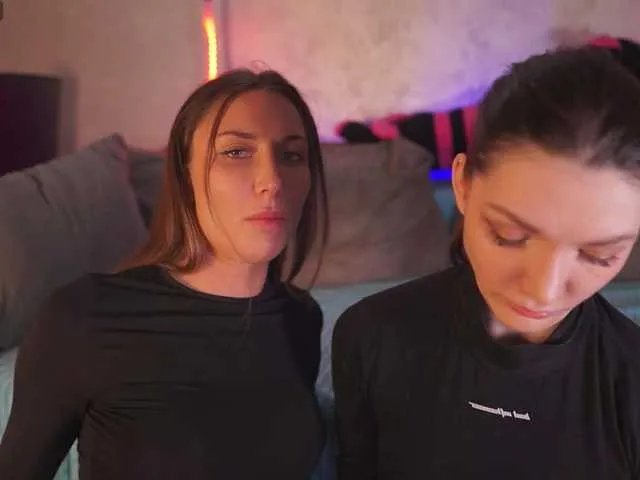 Offline Foxe-Sailey on BongaCams