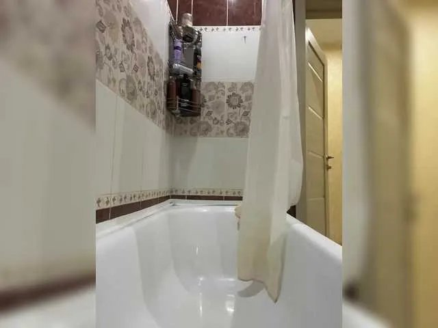 Offline Jannicat on BongaCams