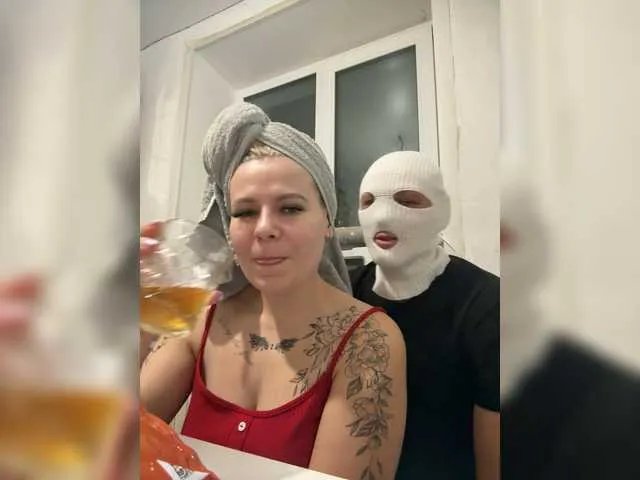 Offline KiraNika on BongaCams