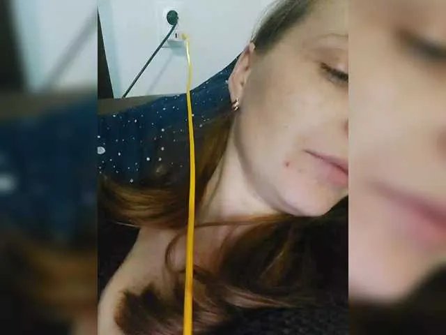 Offline Lulu-Erotica on BongaCams