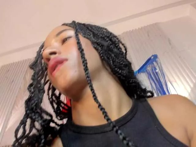 Offline Melany-8 on BongaCams