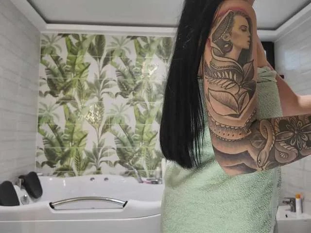 Offline Valeriaxoxo on BongaCams