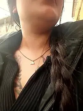 Freechat MAYE__13 on StripChat